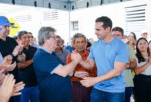 Photo of Ao lado do governador, Lucas Ribeiro entrega ações em mais 6 cidades do Sertão e ouve demandas da região em noite de mais um recorde no Orçamento Democrático