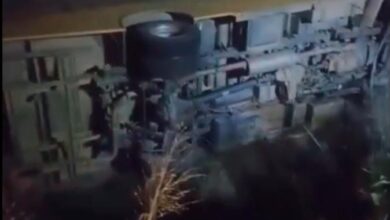 Photo of Ônibus escolar de Boa Ventura tomba após pneu estourar em rodovia