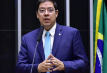 Photo of “Desmoralização do Congresso brasileiro”, diz vice da Câmara sobre IOF