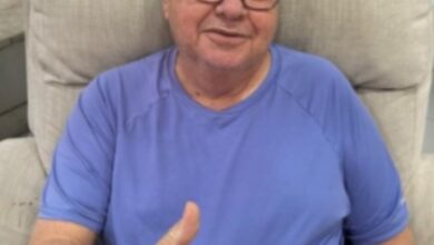 Photo of Após receber alta, governador João Azevêdo agradece orações: “me recuperando ao lado da família”
