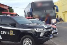 Photo of Polícia intercepta ônibus e apreende maconha e aves silvestres em Boa Ventura