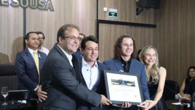 Photo of ASSISTA: Veneziano recebe título de Cidadão em Piancó: “busco sempre fazer por Piancó e pela Paraíba com postura e entrega de resultados”