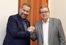 Photo of Governador João Azevêdo recebe presidente do PDT, Carlos Lupi, em JP