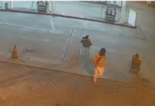 Photo of Homem com tornozeleira eletrônica assalta posto de combustível com facão em Piancó