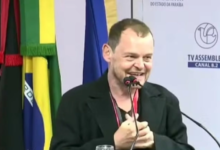 Photo of Ator Matheus Nachtergaele recebe medalha Augusto dos Anjos da ALPB