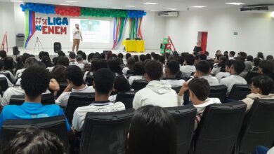 Photo of Professor e psicanalista Jayro Ricardo  realiza encontro com estudantes para dialogar sobre equilíbrio emocional
