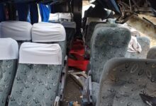 Photo of Motorista perde controle de ônibus e veículo tomba no Agreste de Pernambuco; 15 passageiros morrem e vários ficam feridos