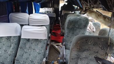 Photo of Motorista perde controle de ônibus e veículo tomba no Agreste de Pernambuco; 15 passageiros morrem e vários ficam feridos