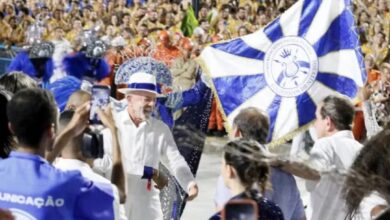 Photo of Desfile em homenagem a Lula foi um desastre na avaliação do PT e do Planalto