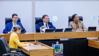 Photo of Adriano Galdino defende descentralização de incentivos fiscais para impulsionar desenvolvimento regional na Paraíba