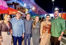 Photo of Ao lado de Bruno, Efraim prestigia abertura do Maior São João do Mundo e reúne lideranças de toda a Paraíba