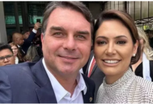 Photo of Flávio Bolsonaro diz que crise com Michelle é “página virada”