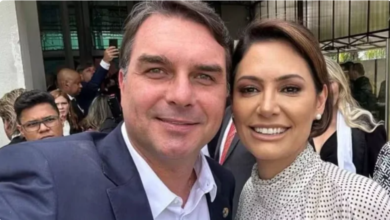 Photo of Flávio Bolsonaro diz que crise com Michelle é “página virada”