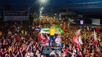 Photo of Lucas reforça apoio a Lula em grande caminhada que reúne multidão em Mangabeira